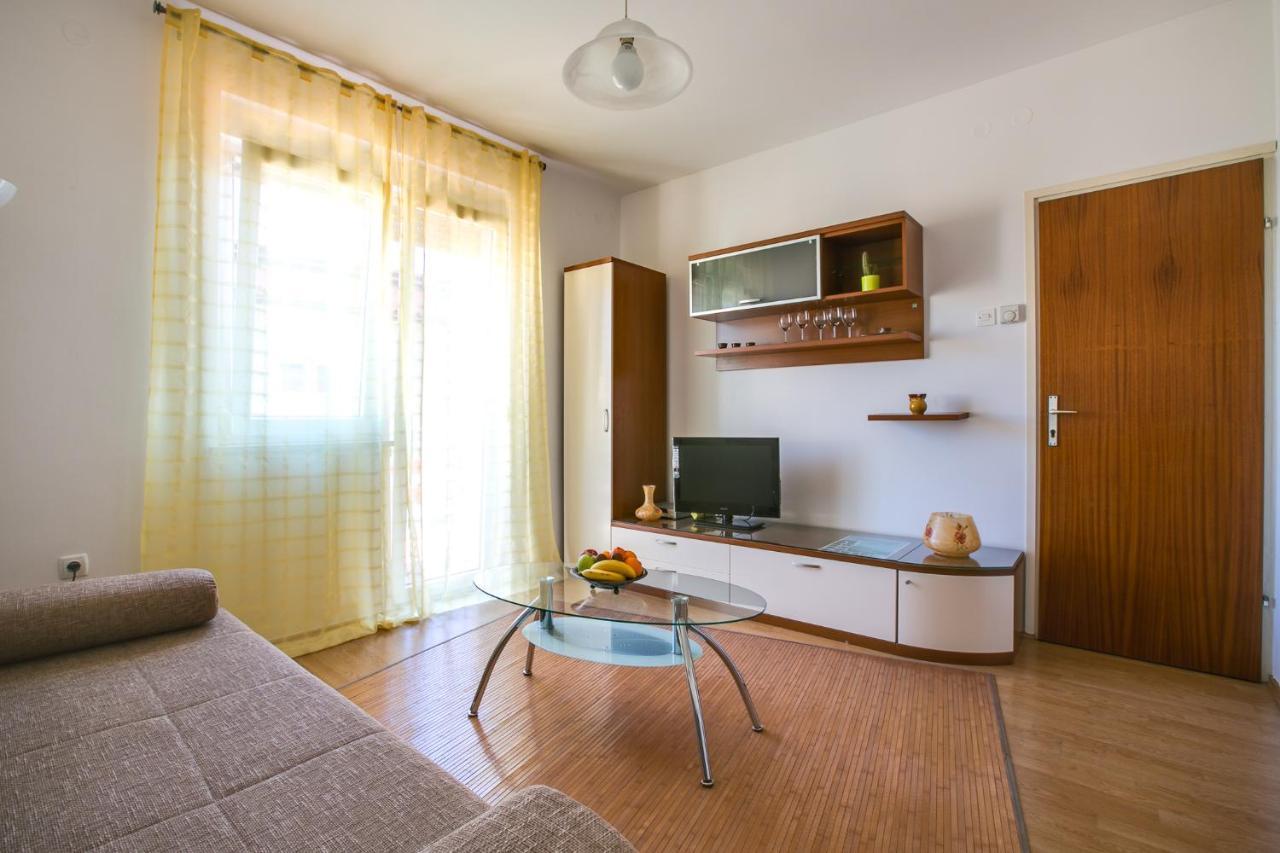 Apartments Gracijela Pola Esterno foto